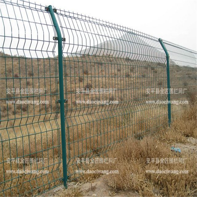 江蘇  艾瑞種植地護欄網(wǎng)廠家